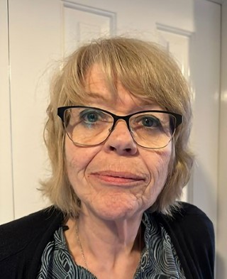 Meet your councillors Sue Ellingworth pic (Phone)